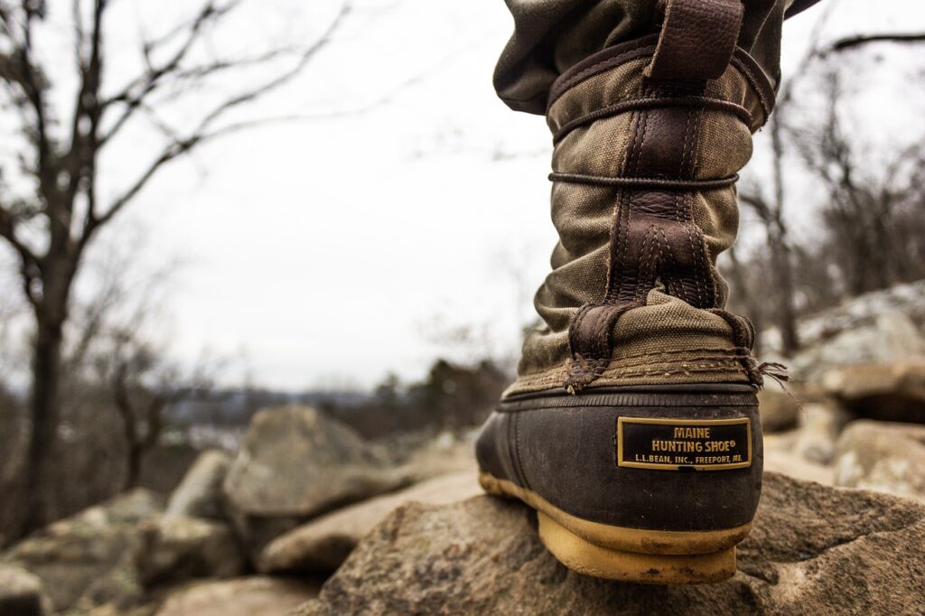 boots, trek, hike-4417595.jpg